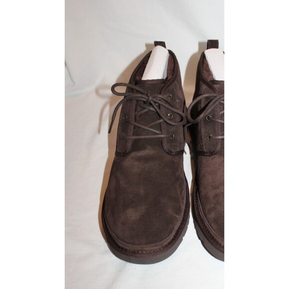 NIB UGG MEN\'S NEUMEL SUEDE SHEARLING LINED CHUKKA BOOTS DDC BROWN 17